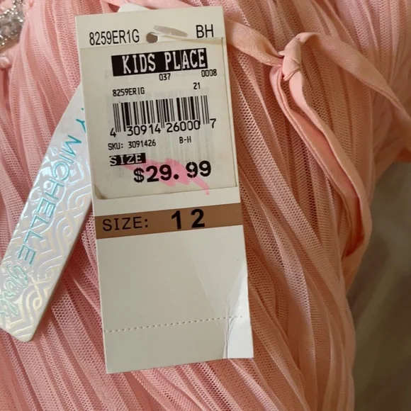 Pink Dress - Picture 5 of 6